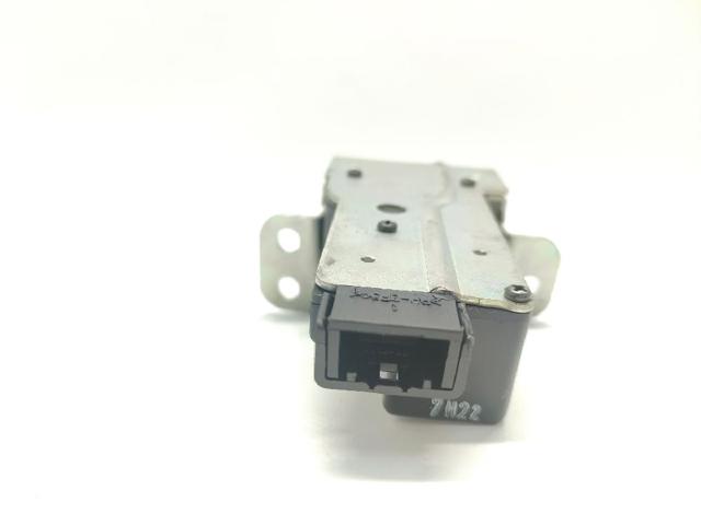 Fecho de tampa de porta-malas (de 3ª/5ª porta traseira) Chevrolet Captiva 1 C100