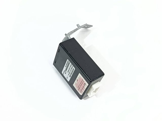 952102L010 HYUNDAI купить в Винница