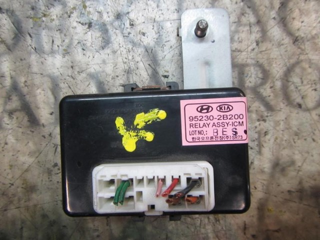 952302B200 HYUNDAI купить в Винница