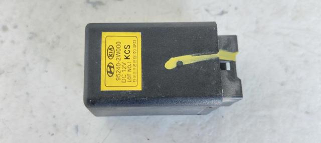 952402W000 HYUNDAI купить в Киев