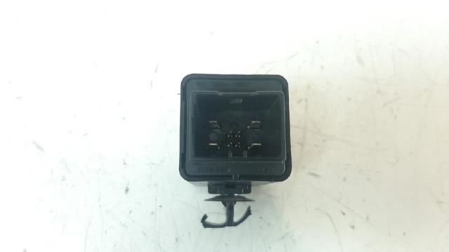 HYUNDAI 952402W100 в наличии Ирпень