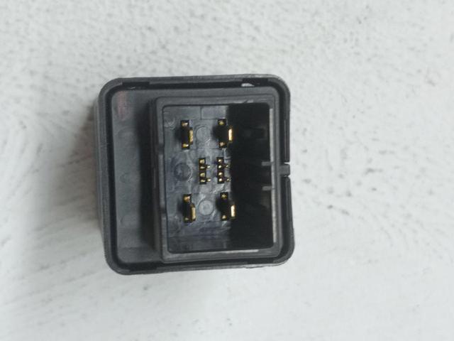 HYUNDAI 952403W300 в наличии Чернигов