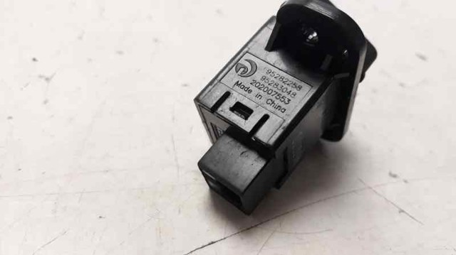 95282258 GM Кнопка аварийки купить в Одесса