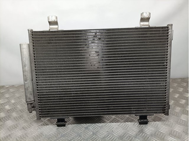 Condensador de ar condicionado / radiador para Suzuki Swift IV Swift Azg (NZ) GL+ / 09.10 - 12.13 D13A 9531062J10
