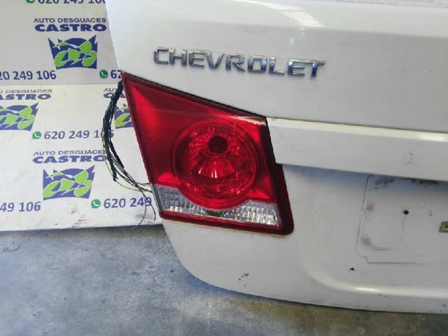 Lanterna traseira esquerda externa 95393941 GM/Chevrolet