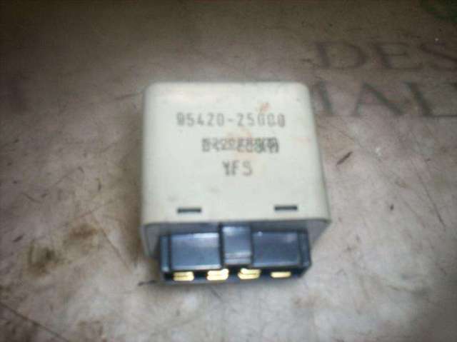 HYUNDAI 9542025000 в наличии Черновцы