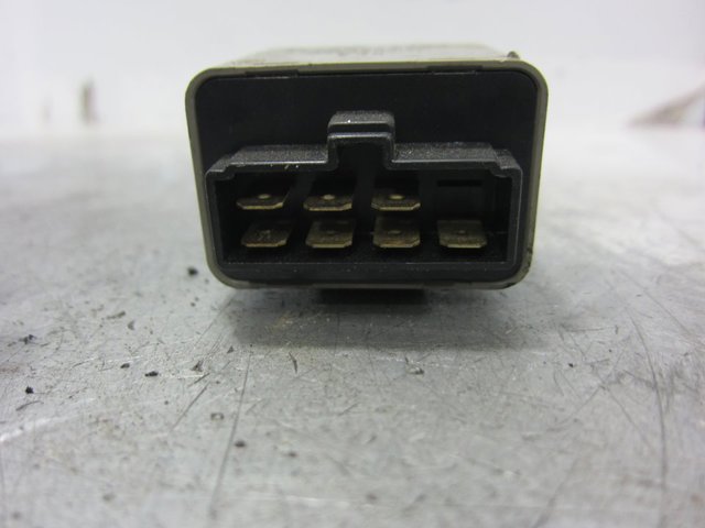 HYUNDAI 9542025000 в наличии Тернополь
