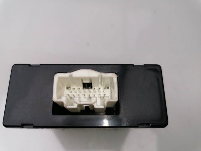 HYUNDAI 954473B100 в наличии Одесса