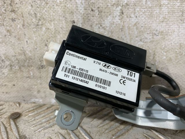 954702W500 HYUNDAI купить в Павлоград