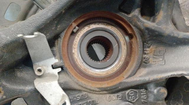 95533161220 PORSCHE Цапфа задняя правая купить в Винница