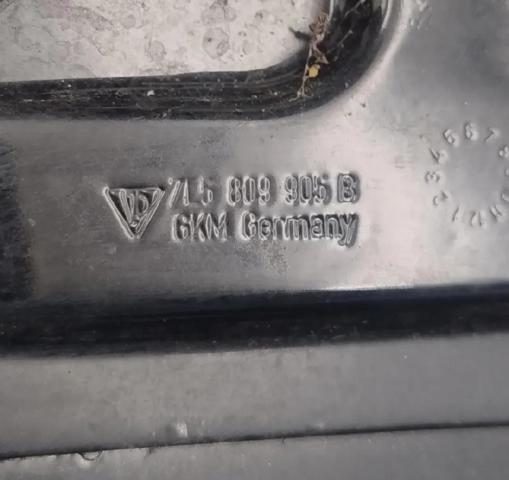 95550413301GRV PORSCHE Лючок бензобака купить в Чернигов