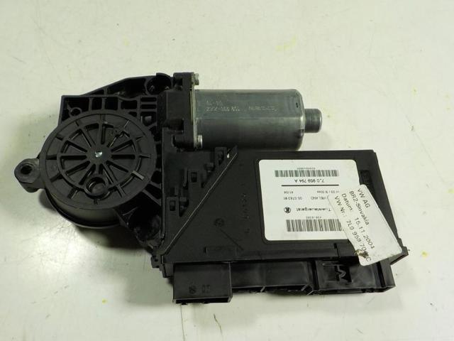 95562470400 PORSCHE Мотор стеклоподъемника двери задней правой купить в Винница