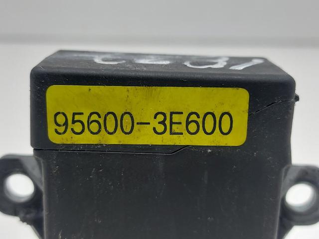 956003E600 HYUNDAI купить в Павлоград