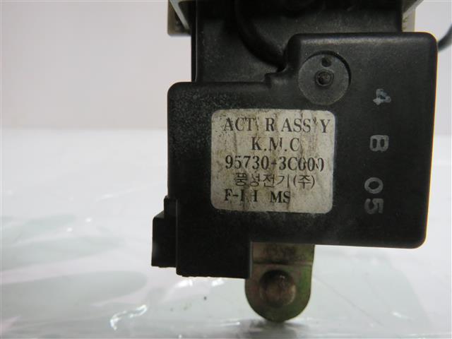 HYUNDAI 957303C000 в наличии Чернигов