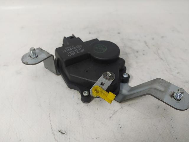 957501C001 HYUNDAI Актуатор замка багажника купить в Чернигов