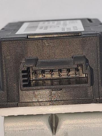 958001P500 HYUNDAI купить в Ужгород