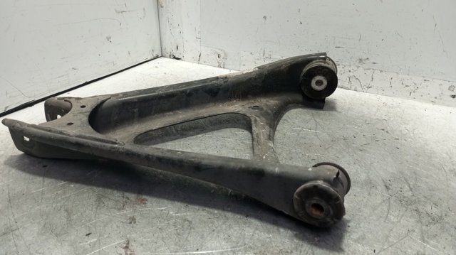 95831104100 PORSCHE Рычаг задней подвески нижний левый купить в Кривой Рог