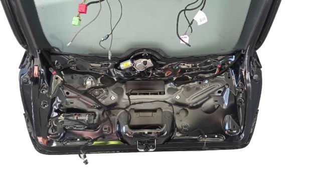 95851201104GRV Крышка багажника купить Кривой Рог