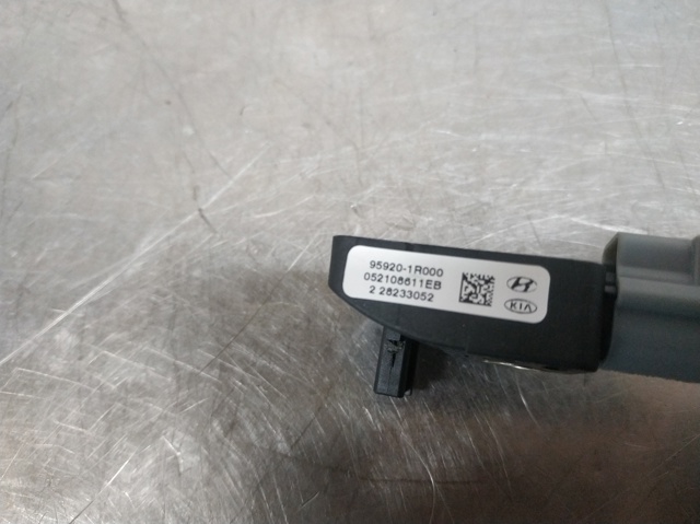 959201R000 Датчик удара купить Сумы