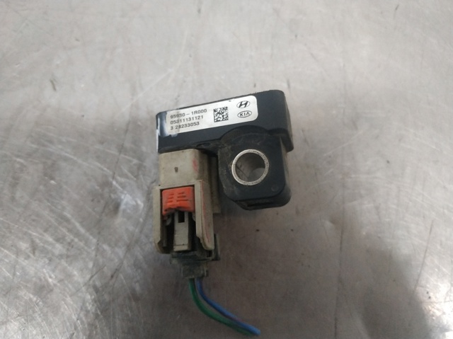 959301R000 Датчик удара купить Чернигов