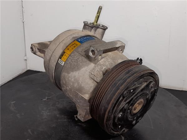 Compressor de aparelho de ar condicionado 95966580 General Motors