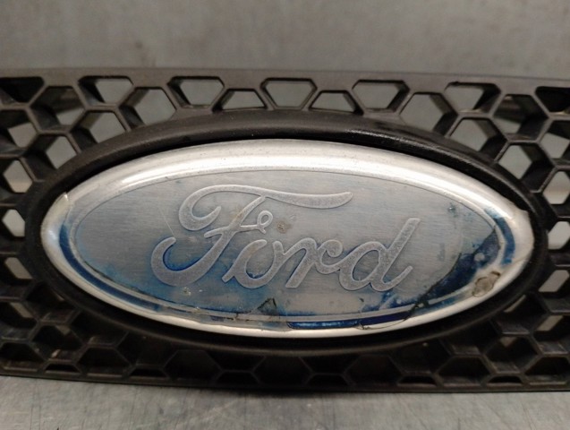 95AB8200B2D FORD Решетка радиатора купить в Павлоград