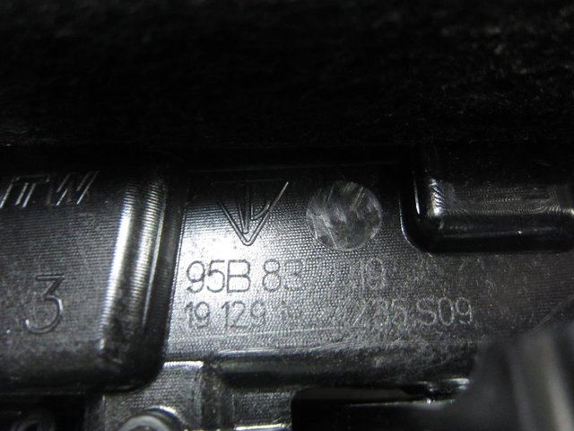 PORSCHE 95B837019 в наличии Каменское