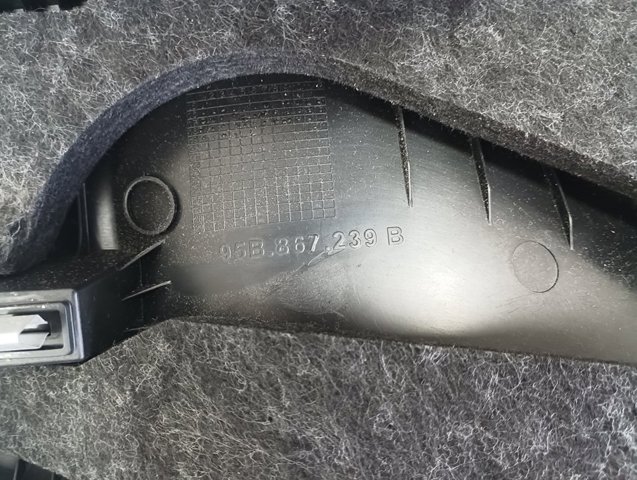 PORSCHE 95B867239B в наличии Винница