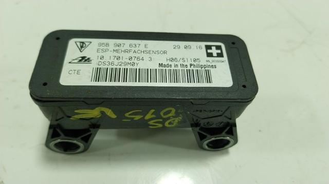 PORSCHE 95B907637E в наличии Павлоград