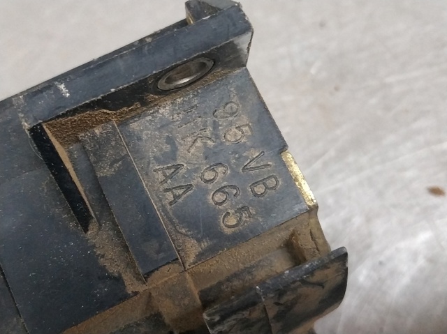 95VB11K665AA FORD Переключатель подрулевой правый купить в Павлоград