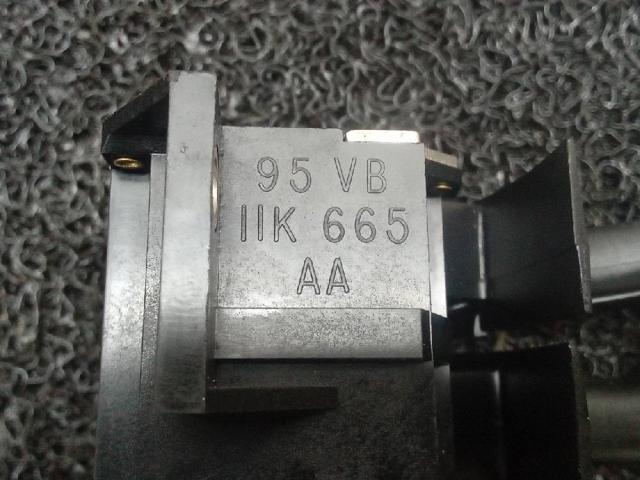 95VB11K665AA Правый подрулевой переключатель купить Кривой Рог