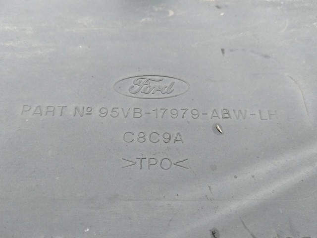 FORD 95VB17979AB Бампер задний, левая часть в наличии Каменское