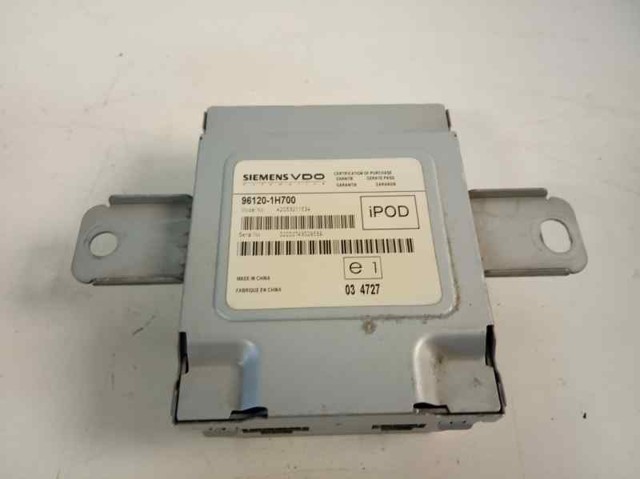 HYUNDAI 961201H700 USB-разветвитель в наличии Ужгород