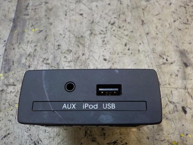 HYUNDAI 961202K000 USB-разветвитель в наличии Кривой Рог
