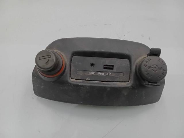 HYUNDAI 961202K000 USB-разветвитель в наличии Ровно