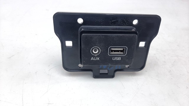 Concentrador USB 96120J9500 Hyundai/Kia