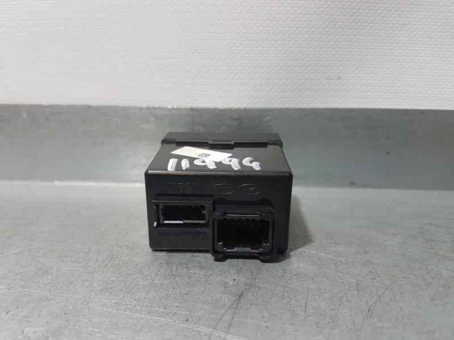 96120J9500 HYUNDAI USB-разветвитель купить в Черкассы