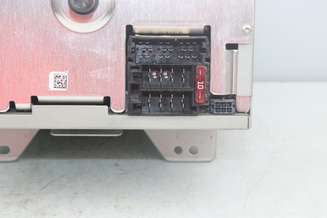 HYUNDAI 961601H000 Магнитола (радио AM/FM) в наличии Чернигов
