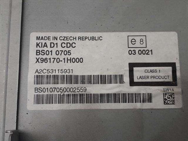 961701H000 Магнитола (радио AM/FM) купить Винница
