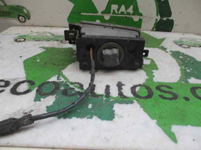 Luzes de nevoeiro esquerdas 96186479 General Motors