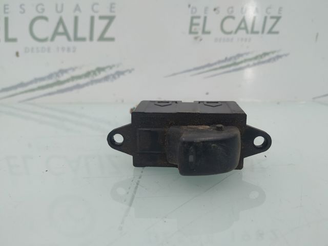 GM 96190777 Кнопка подъемника заднего стекла в наличии Украина