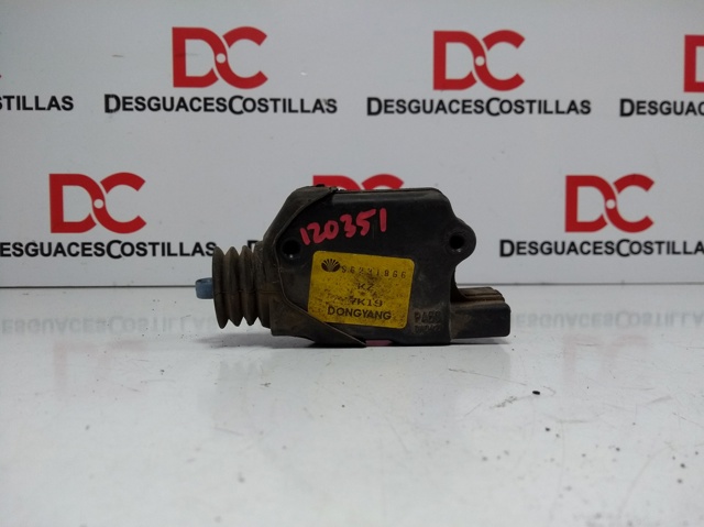 Motor acionador de abertura/fechamento da porta dianteira esquerda 96231866 GM/Daewoo