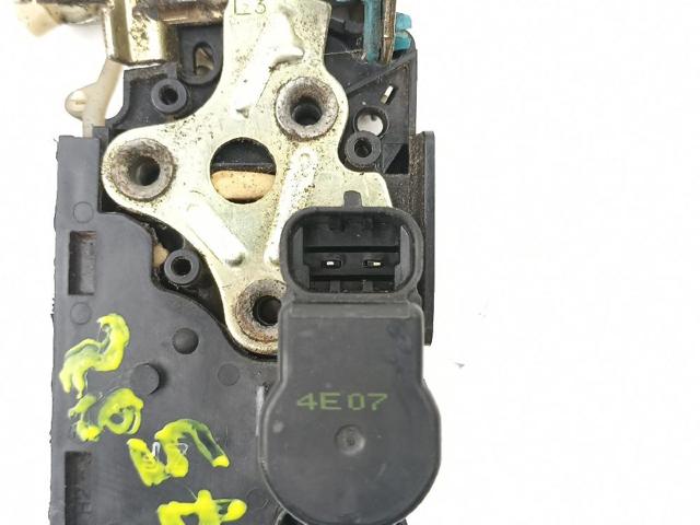 Fecho da porta dianteira esquerda Chevrolet Aveo 1 T200