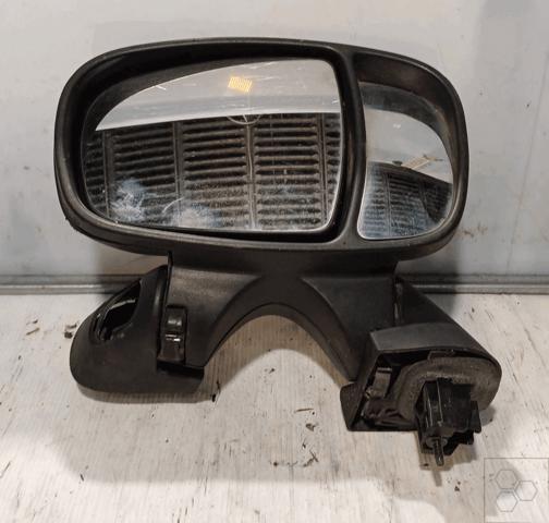 NISSAN 9630100QAM Правое зеркало в наличии Украина