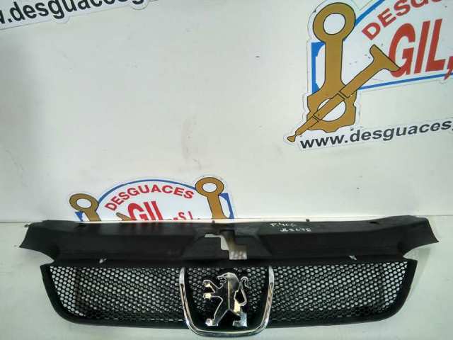 Grelha do radiador Peugeot 406 8B
