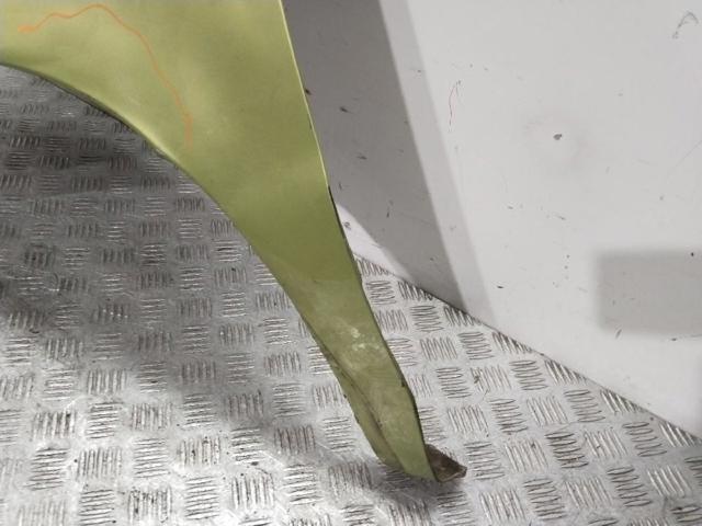 Pára-lama dianteiro esquerdo Chevrolet Spark (Matiz) M200, M250