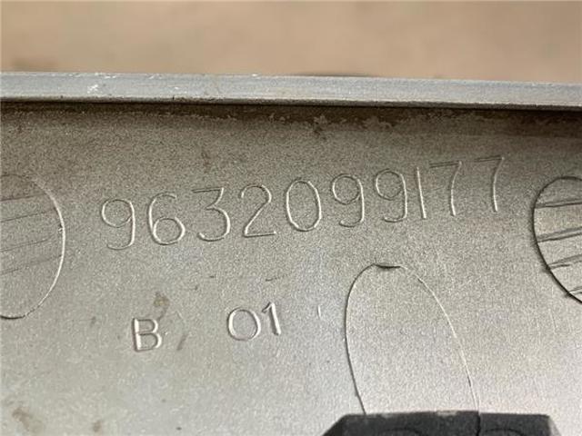 PEUGEOT 9632099177 Решетка радиатора в наличии Каменское