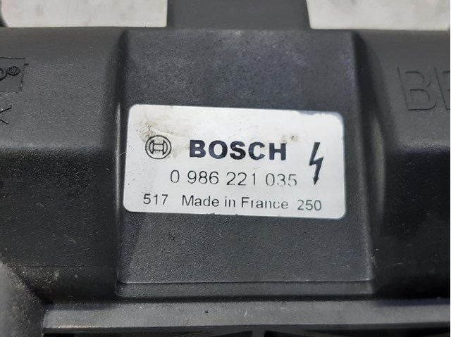 Bobina de ignição para Peugeot 106 II 1.1 i HFX 9635864980