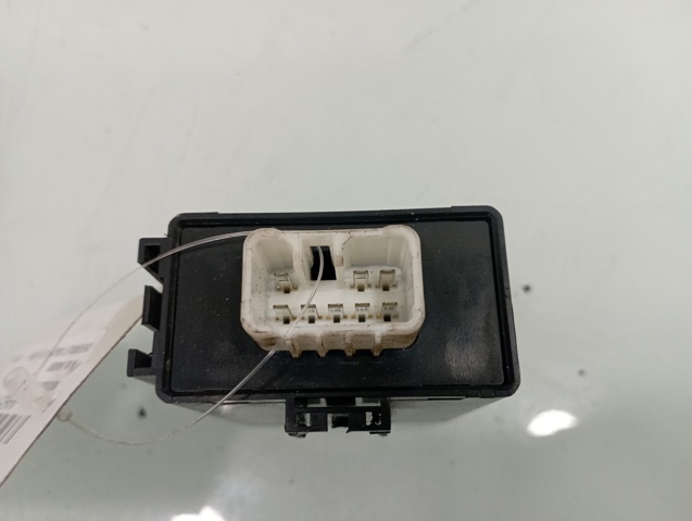 96408390 GM Блок предохранителей купить в Ровно