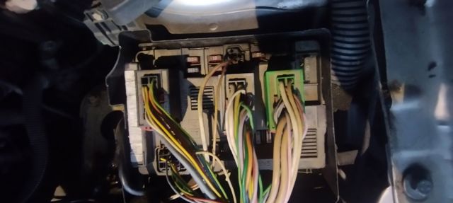 Unidade de dispositivos de segurança Citroen C5 2 RC